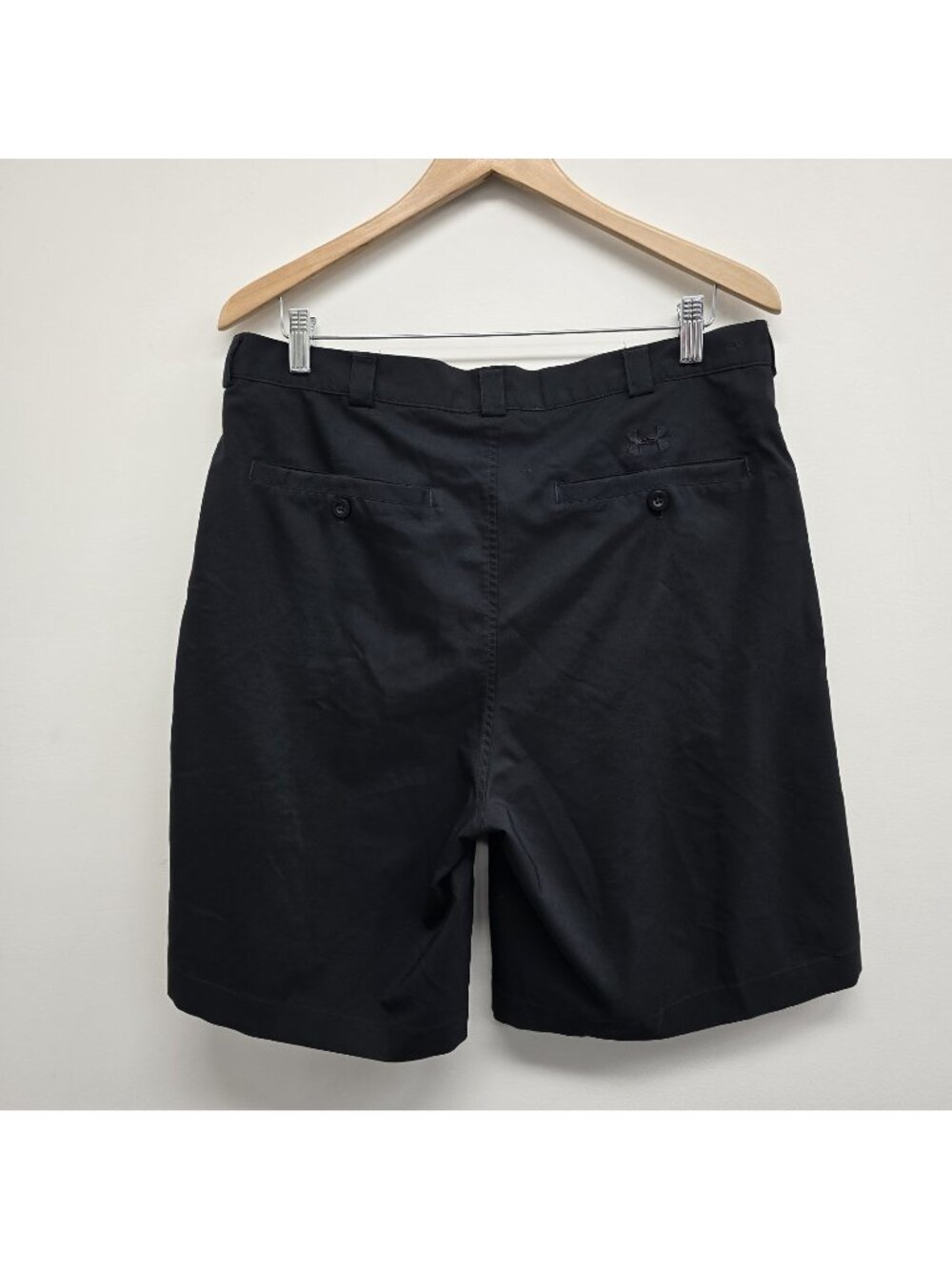 Under Armour Performance Shorts Mens Size 36 Pleated Golf Stretch Casual Black